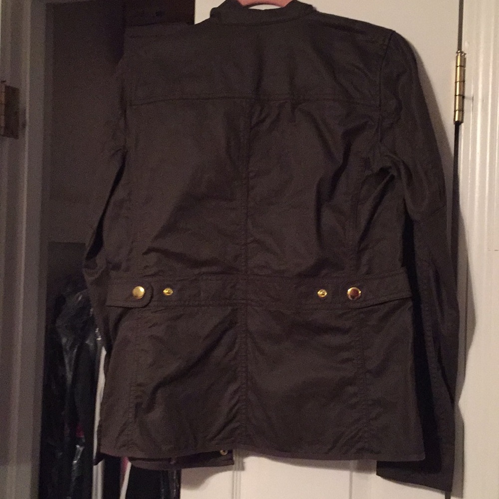 Light weight jacket. - Picture 3 of 4
